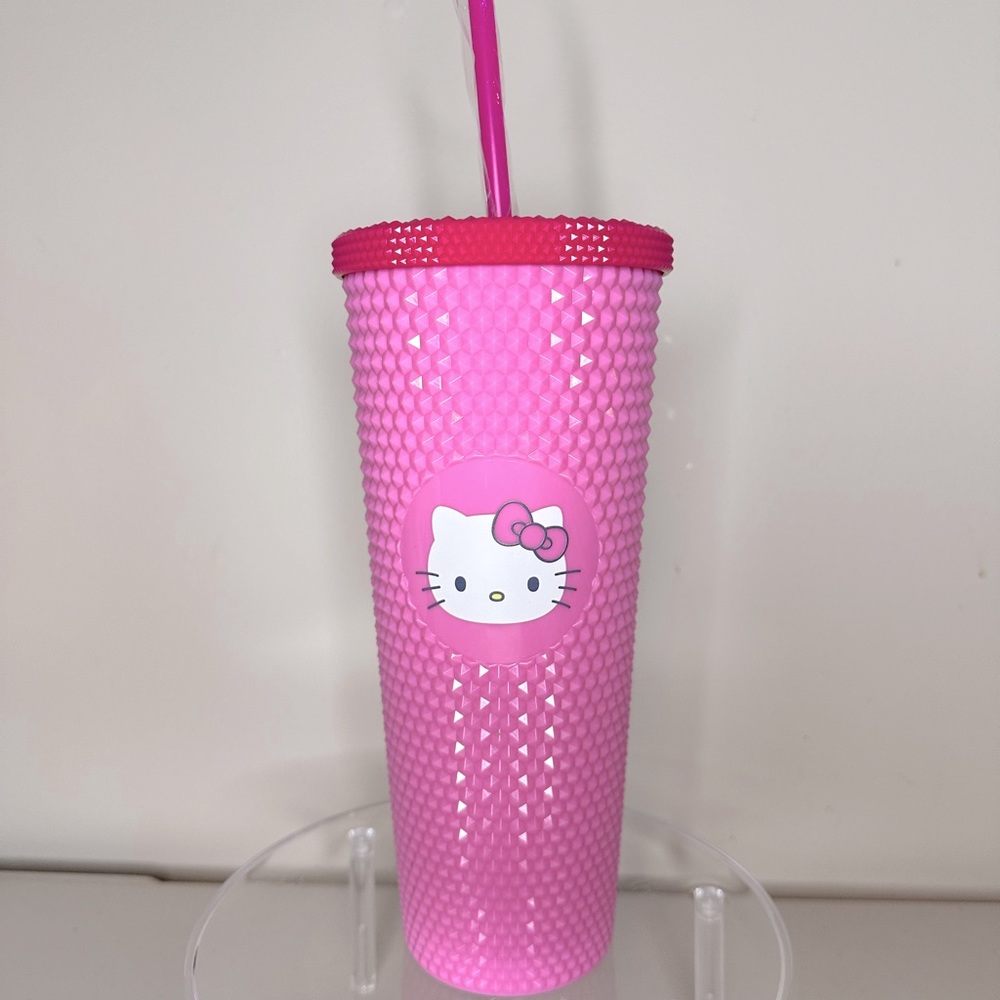 Sanrio Hello Kitty Pink Tumbler with straw